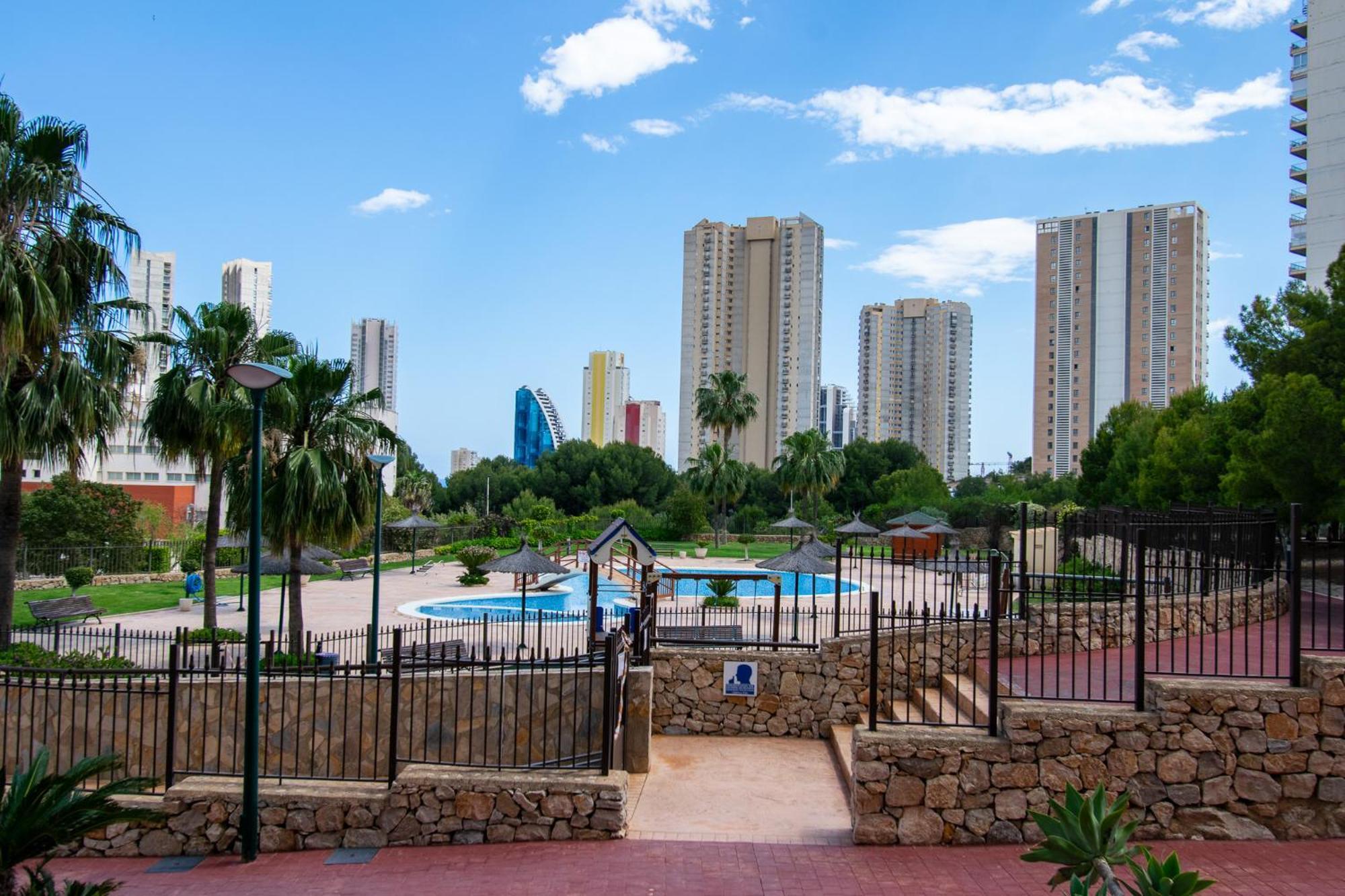 Jardines Benidorm Poniente Apartment Luaran gambar